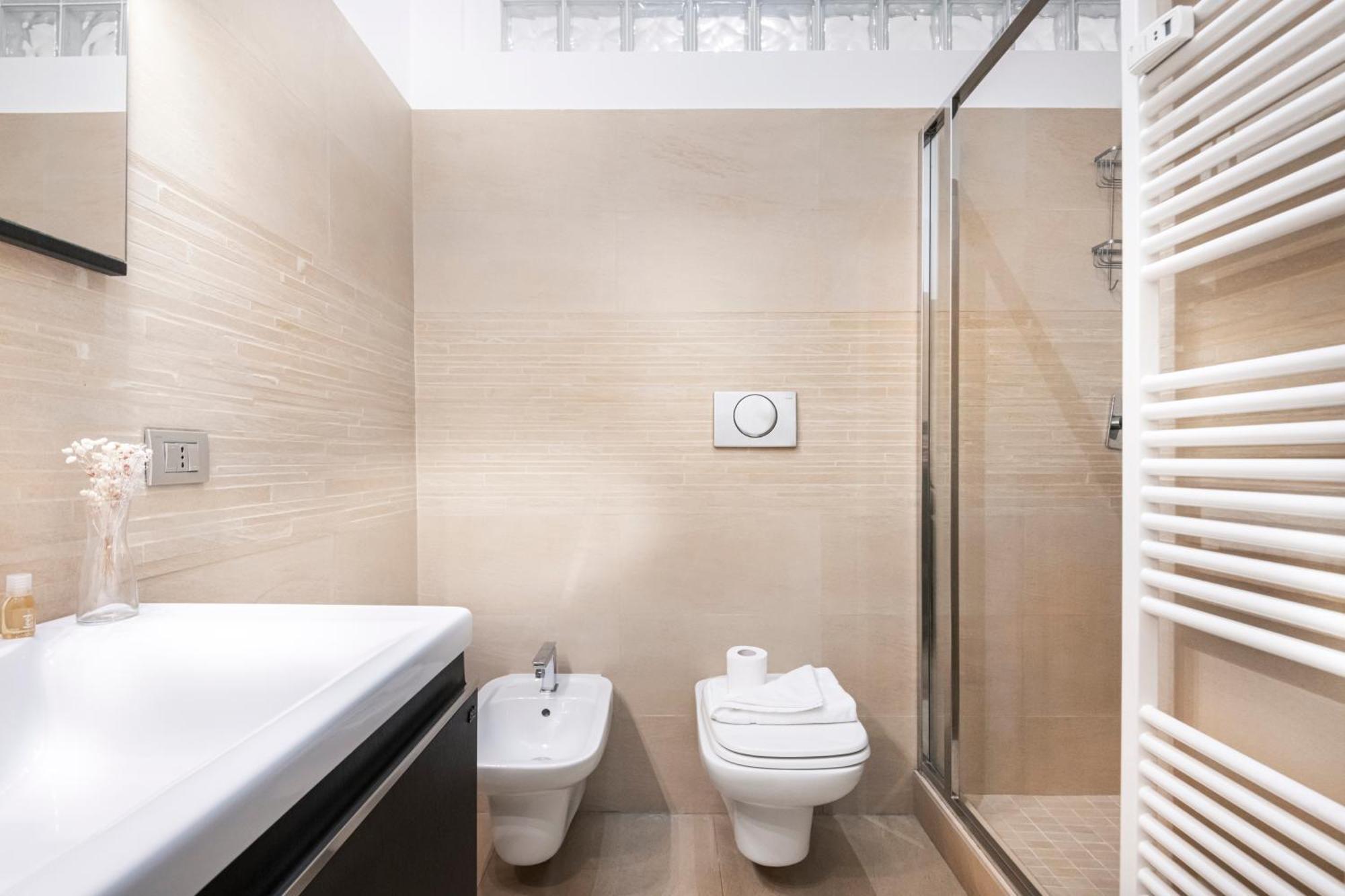 Easylife - Magnificent Splendid Apt Sant'Ambrogio 밀라노 외부 사진